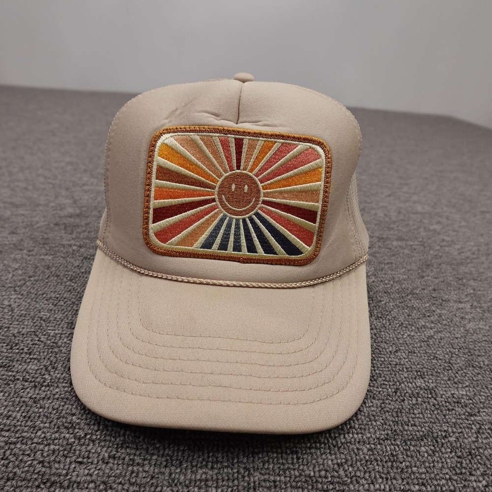 Friday Feelin Hat Cap Snap Back Mens One Size Beige Trucker Retro Smiley Patch
